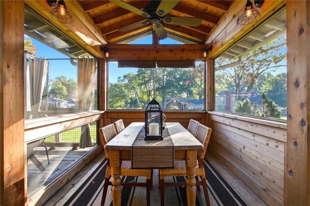 Sunroom at 9815 Howe Drive, Overland Park, KS 66206