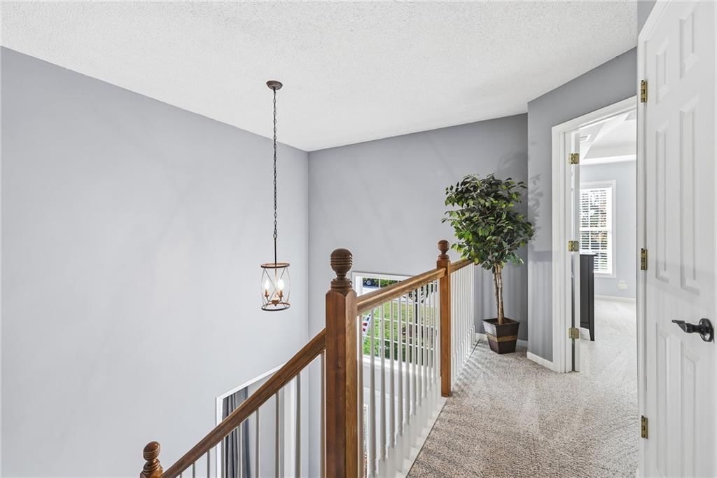 Photo 26 of 38 - 910 W Elizabeth Street, Olathe, KS 66061