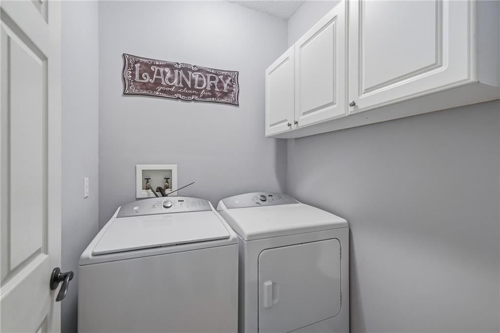 Photo 21 of 38 - 910 W Elizabeth Street, Olathe, KS 66061