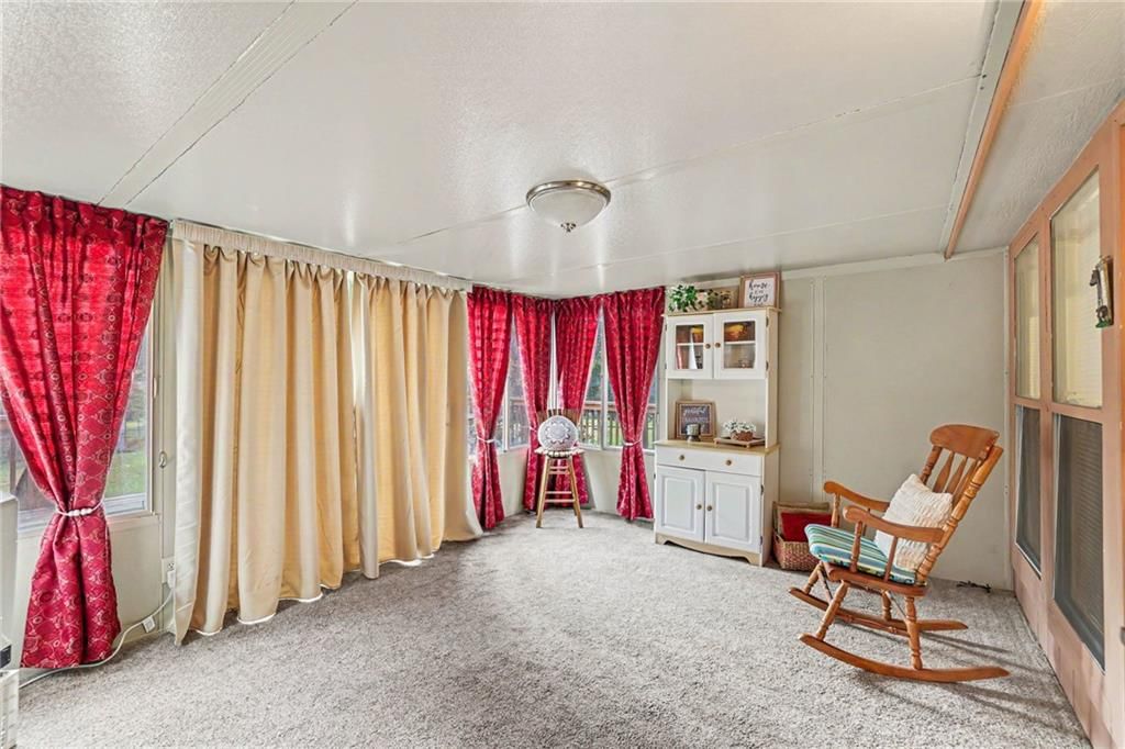 Photo 14 of 32 - 17405 MONTGALL Drive, Belton, MO 64012