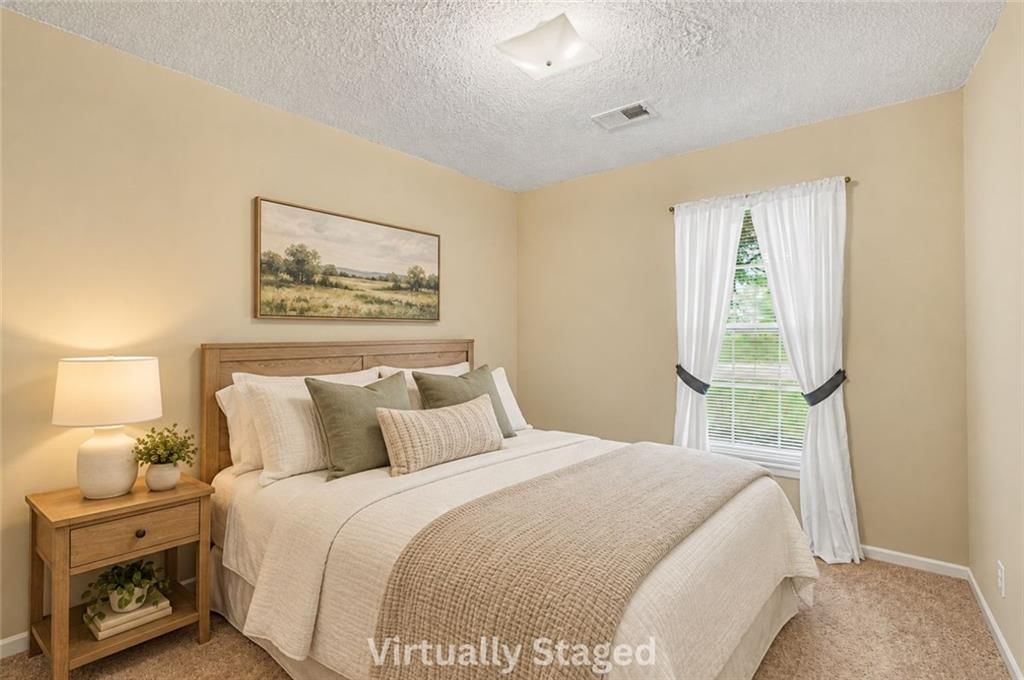 Photo 23 of 32 - 17405 MONTGALL Drive, Belton, MO 64012