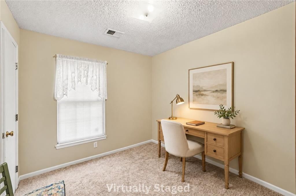 Photo 15 of 32 - 17405 MONTGALL Drive, Belton, MO 64012