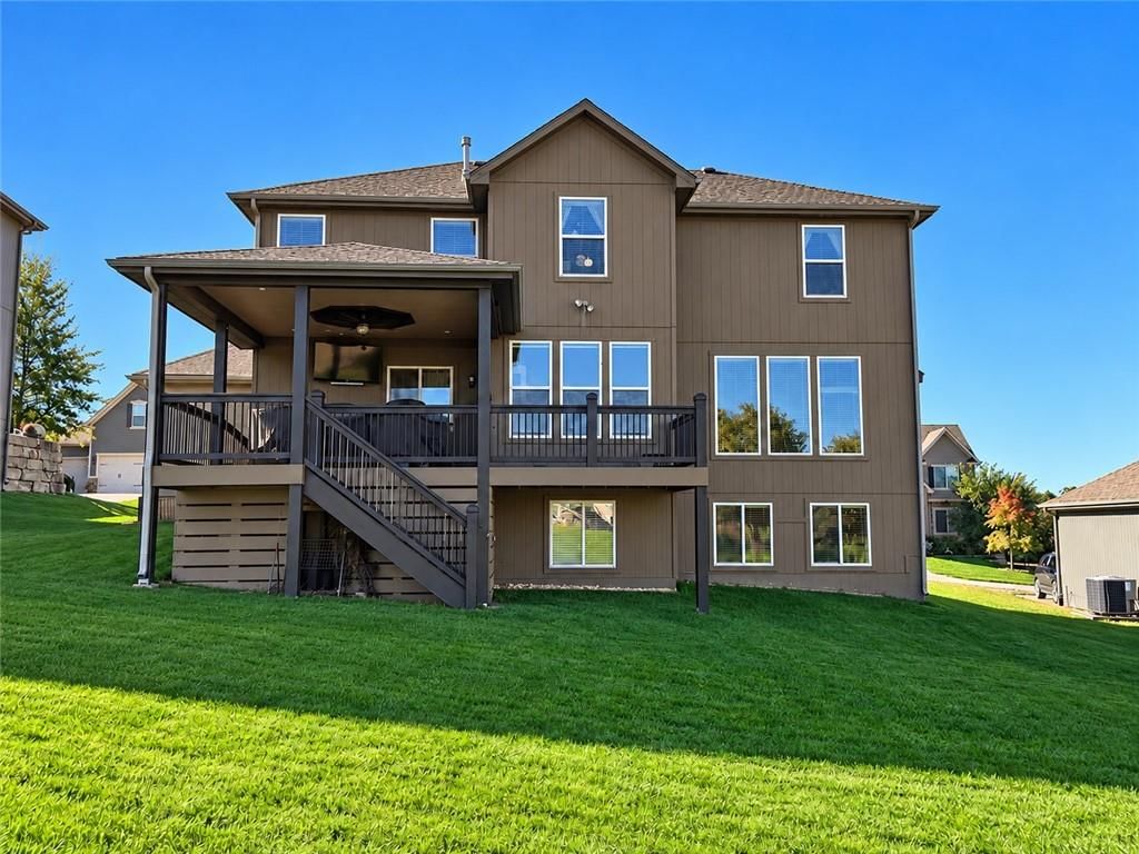 1212 High Ridge Court, Raymore, MO: listing photo 2