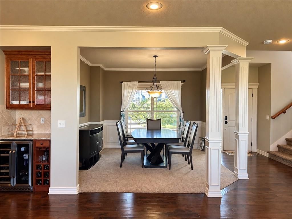 Photo 10 of 25 - 1212 High Ridge Court, Raymore, MO 64083