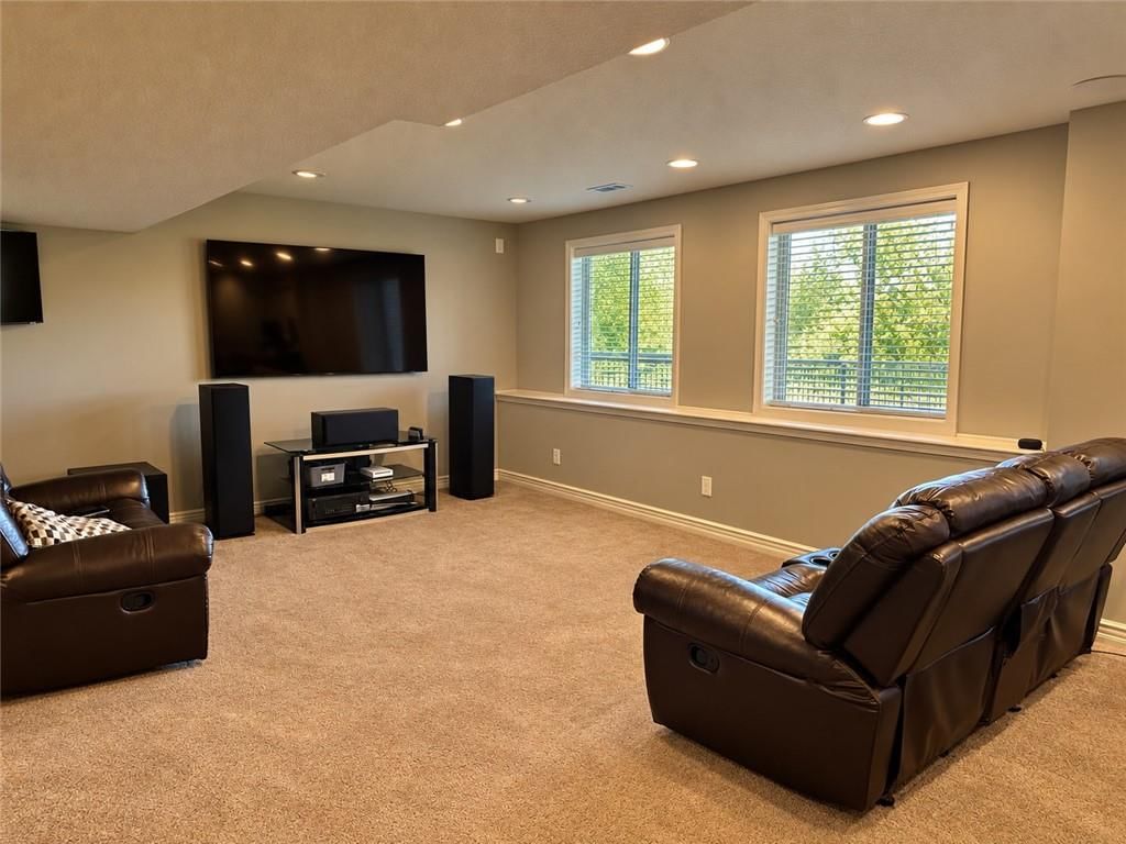 Photo 15 of 25 - 1212 High Ridge Court, Raymore, MO 64083