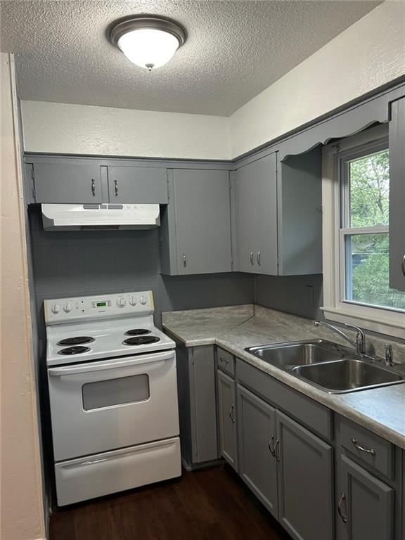 8901 Blue Ridge Boulevard, Kansas City, MO: listing photo 3
