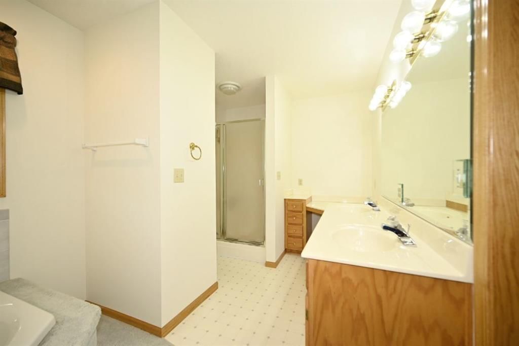 Photo 29: walk-in shower, 14 Pine View Road, Platte City, MO 64079