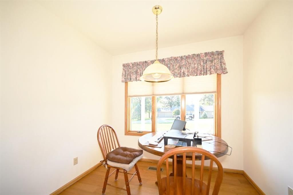 Photo 16 of 41 - 14 Pine View Road, Platte City, MO 64079