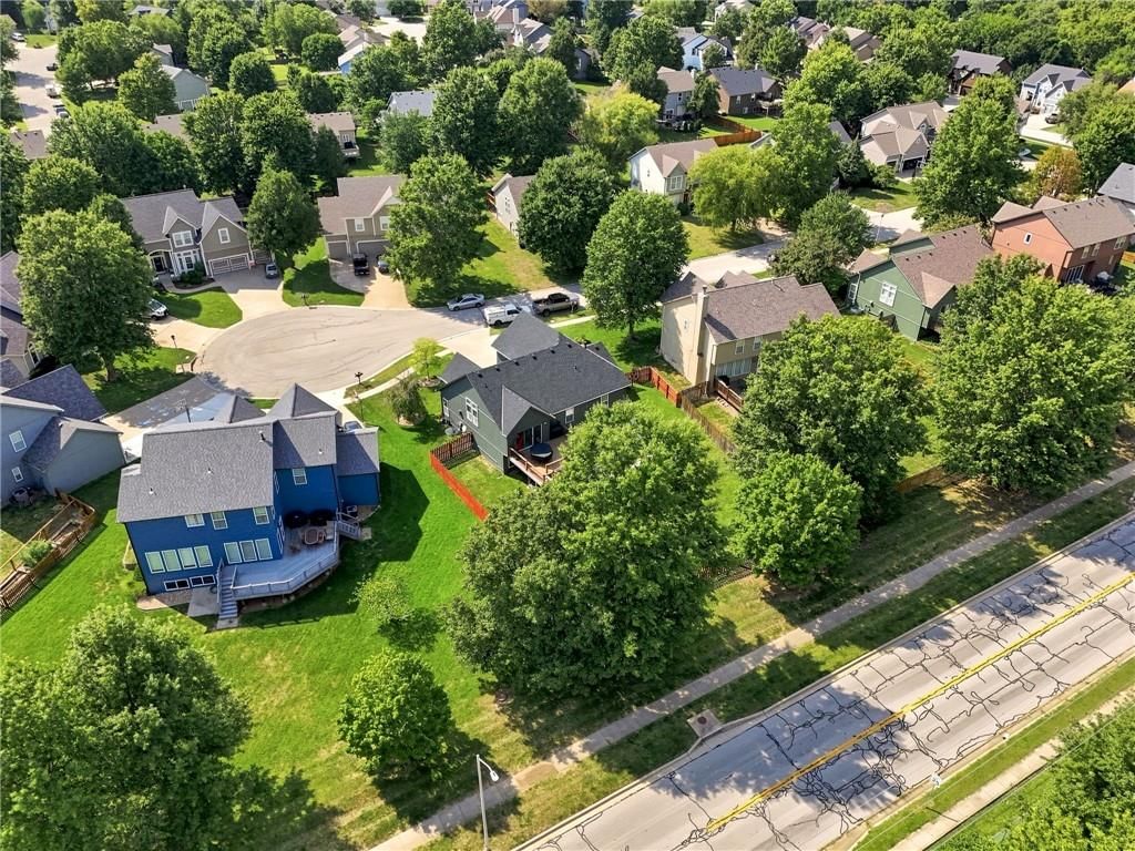 Photo 56 of 57 - 5343 Kenton Street, Shawnee, KS 66226