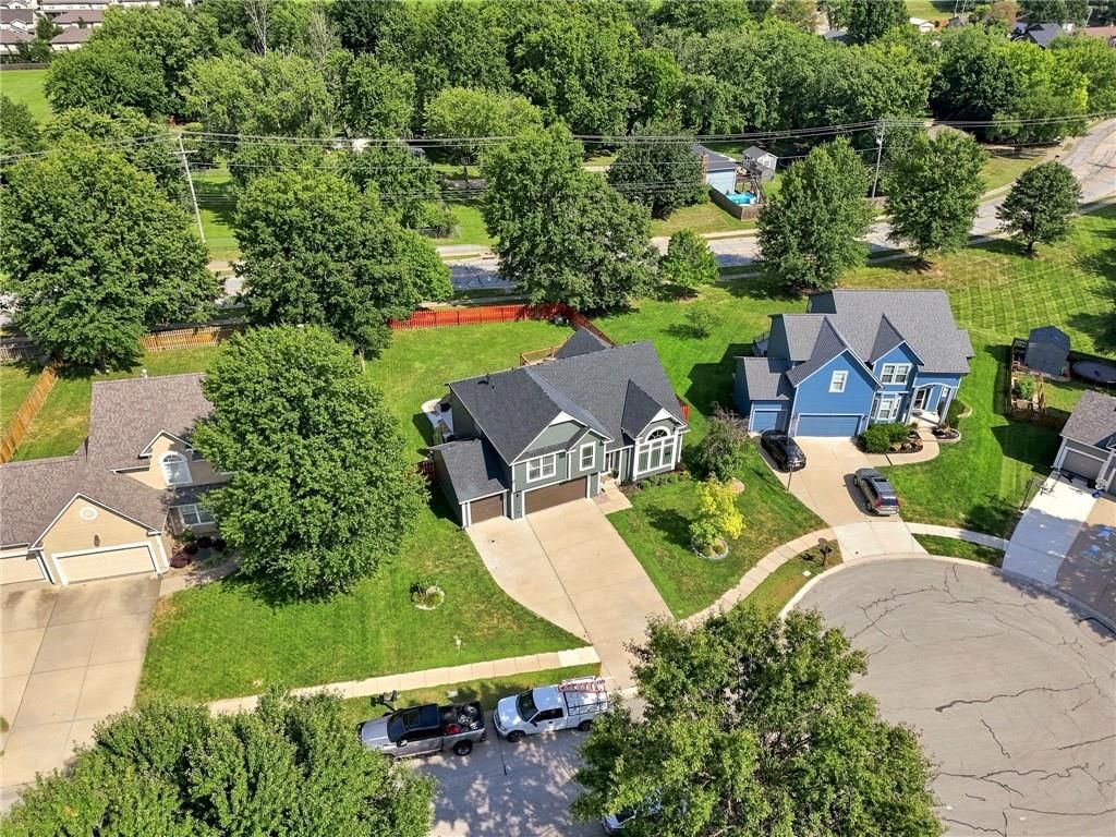 Photo 53 of 57 - 5343 Kenton Street, Shawnee, KS 66226