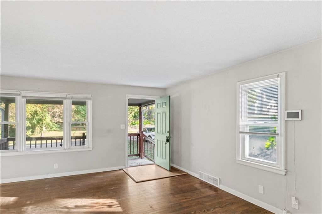 5503 NE 49th Street, Kansas City, MO: listing photo 3