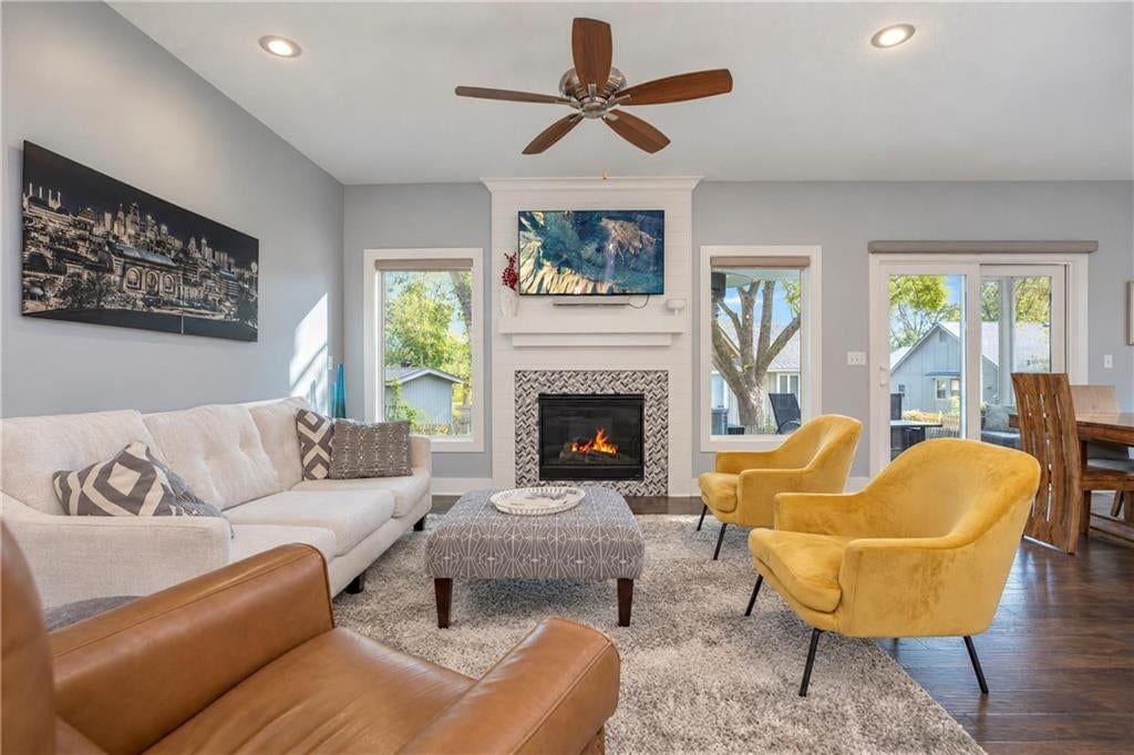 8513 Constance Street, Lenexa, KS: listing photo 3
