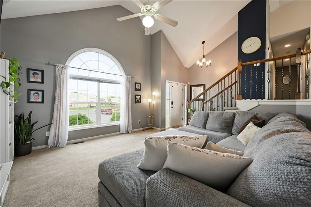 1900 SEQUOIA Drive, Raymore, MO: listing photo 3