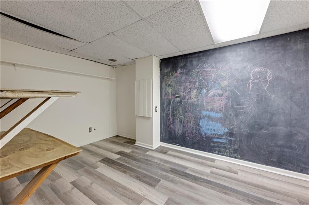 Photo 19 of 22 - 10130 Horton Drive, Overland Park, KS 66207