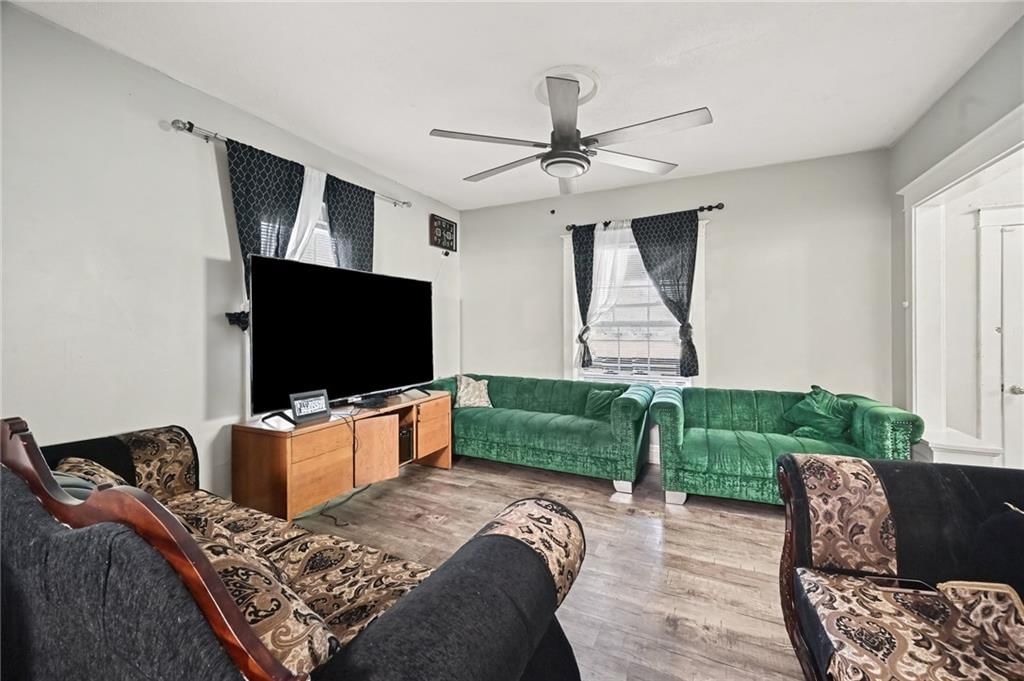Photo 7 of 27 - 801 N 11th Street, Kansas City, KS 66102