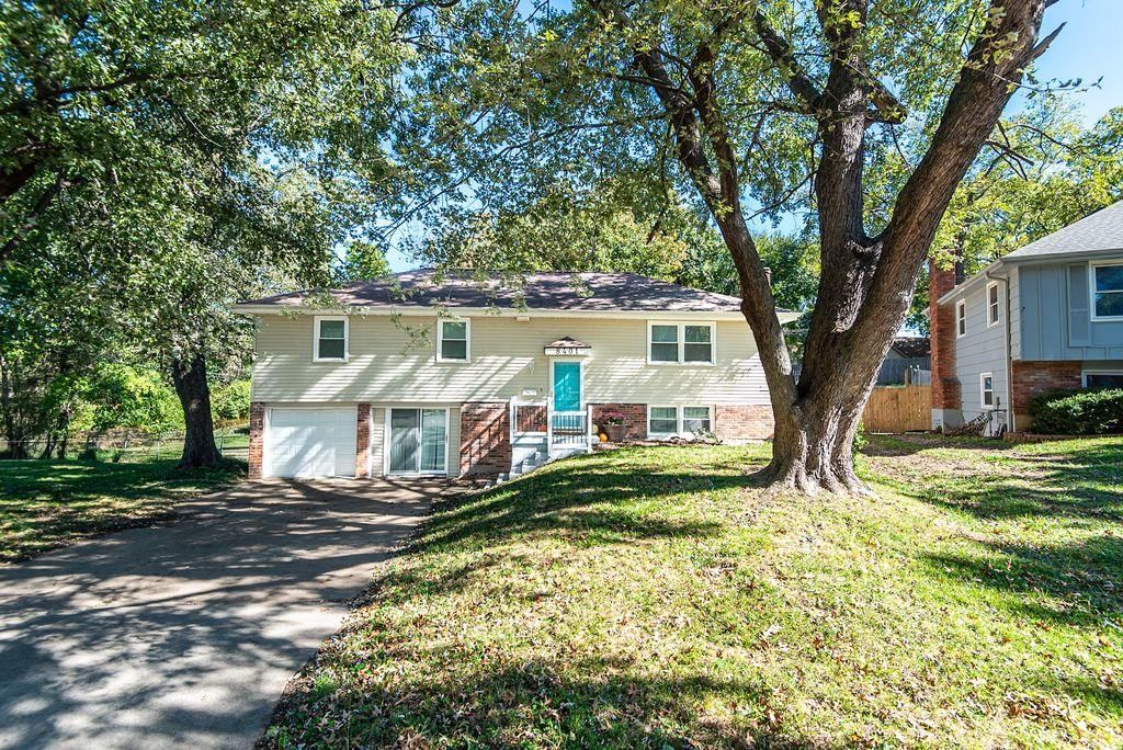 8401 Arlington Avenue, Raytown, MO