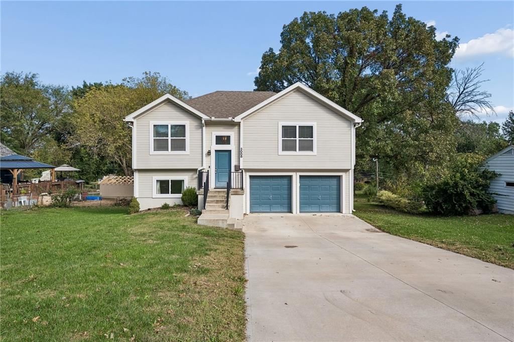 3008 NE 53rd Terrace, Kansas City, MO
