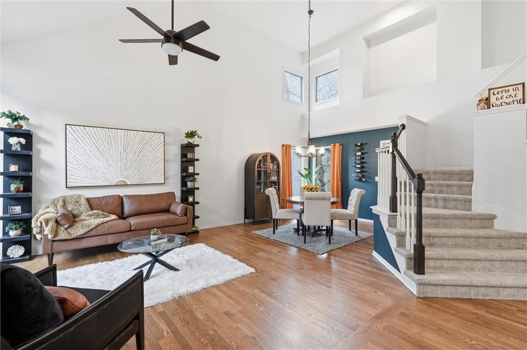 12983 S Hagan Street, Olathe, KS: listing photo 2