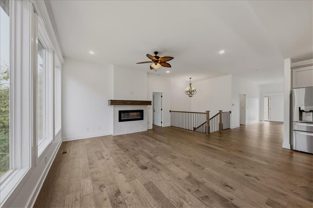 800 NW Hickory Ridge Drive, Grain Valley, MO