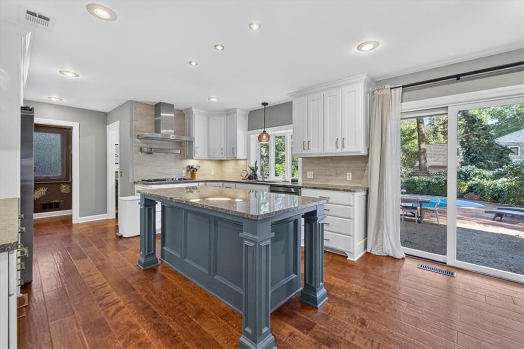 Photo 13: white kitchen cabinets, 3516 W 101st Terrace, Leawood, KS 66206