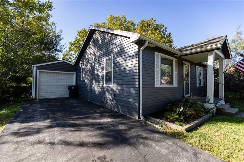 5305 NE 45th Terrace, Kansas City, MO