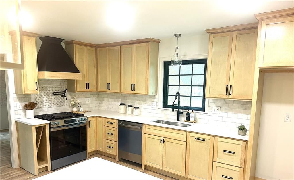 12001 ABERDEEN Street, Leawood, KS: listing photo 2