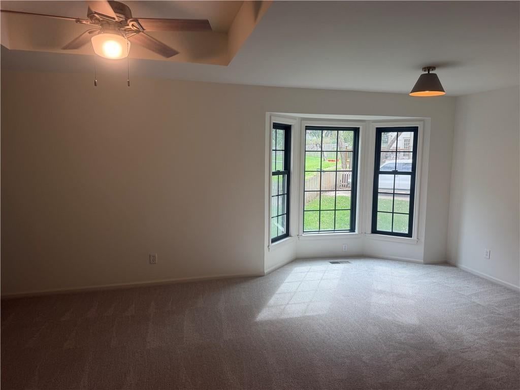 Carpet at 12001 ABERDEEN Street, Leawood, KS 66209