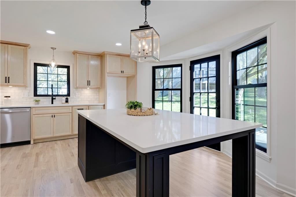 12001 ABERDEEN Street, Leawood, KS: listing photo 2