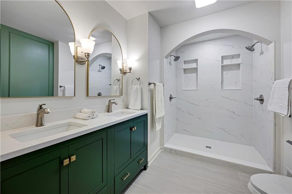 Photo 20: walk-in shower, 12001 ABERDEEN Street, Leawood, KS 66209