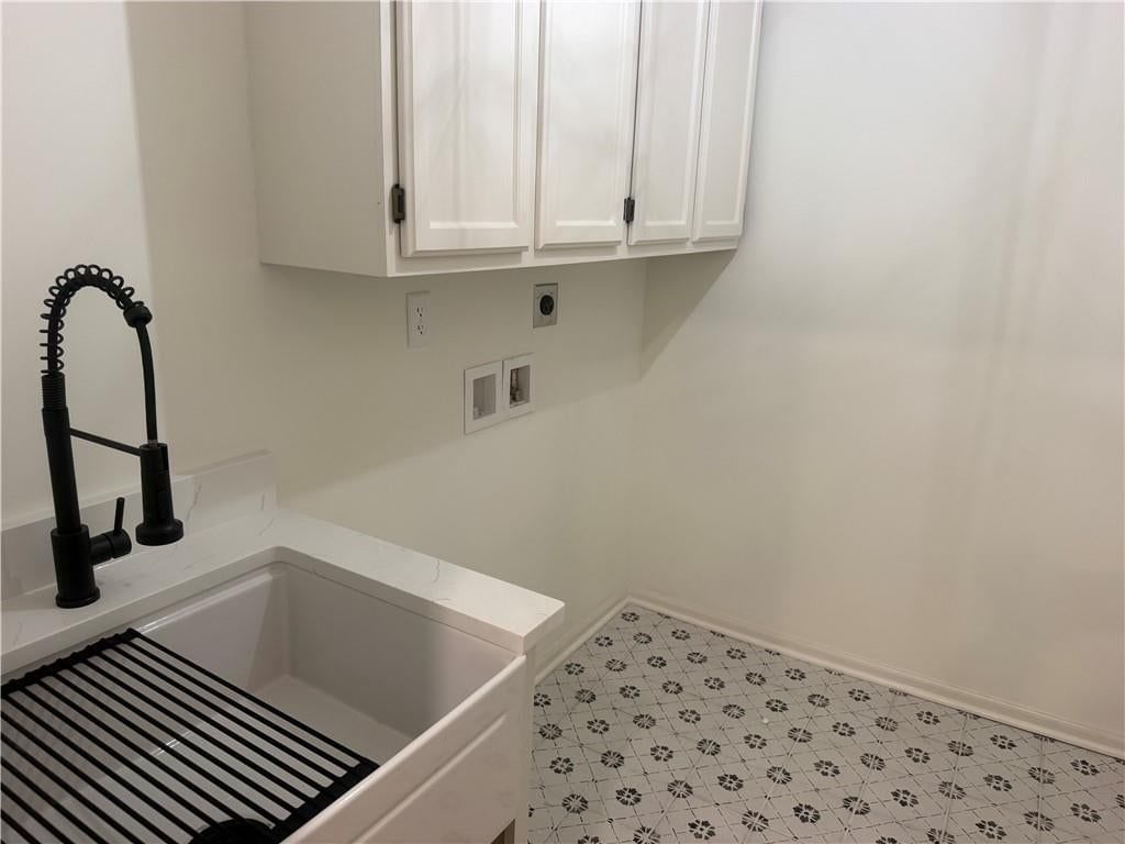 Photo 16 of 22 - 12001 ABERDEEN Street, Leawood, KS 66209