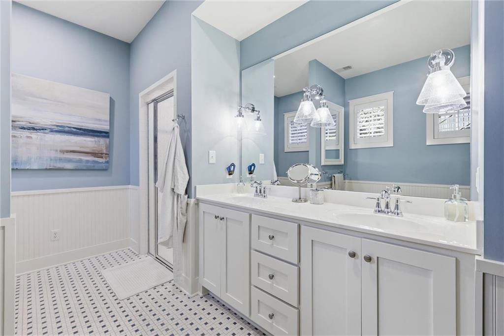 Photo 59 of 96 - 43 L Street, Lake Lotawana, MO 64086