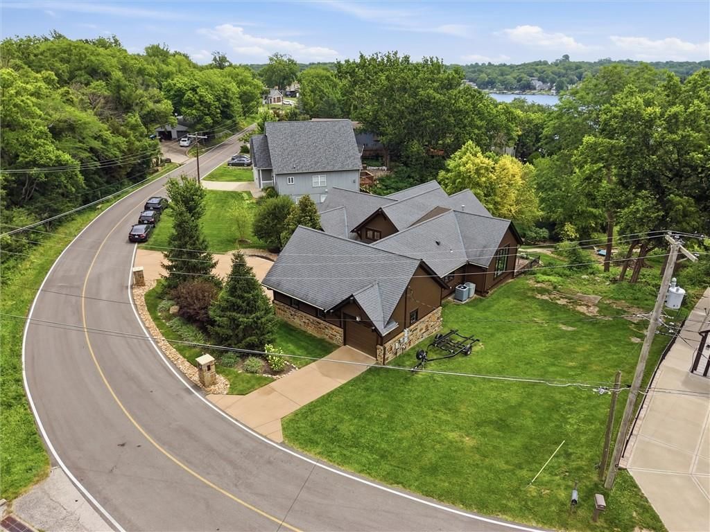43 L Street, Lake Lotawana, MO: listing photo 2