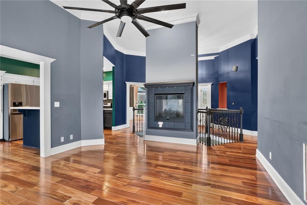 Photo 5 of 23 - 413 Shannon Avenue, Smithville, MO 64089