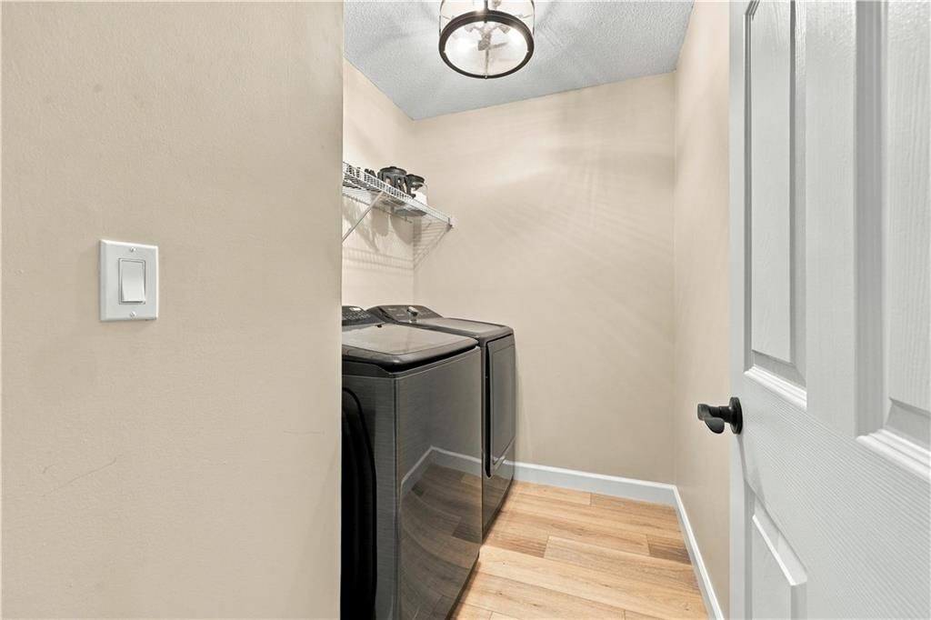 Photo 28 of 43 - 8517 W 145th Terrace, Overland Park, KS 66223