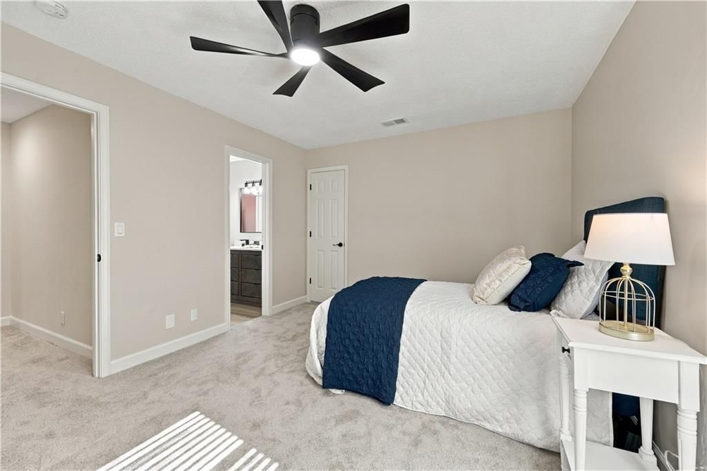 Photo 30 of 43 - 8517 W 145th Terrace, Overland Park, KS 66223
