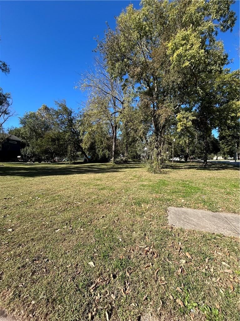 410 Pottawatomie Street, Leavenworth, KS