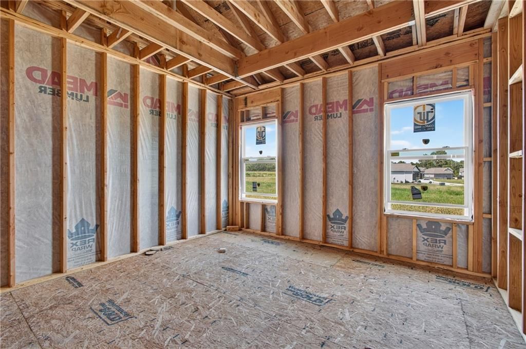 Wall of windows at 11110 E 209th Street, Peculiar, MO 64078