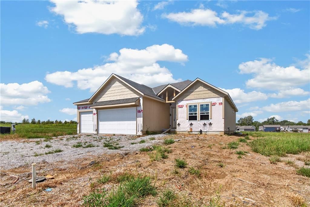 11110 E 209th Street, Peculiar, MO