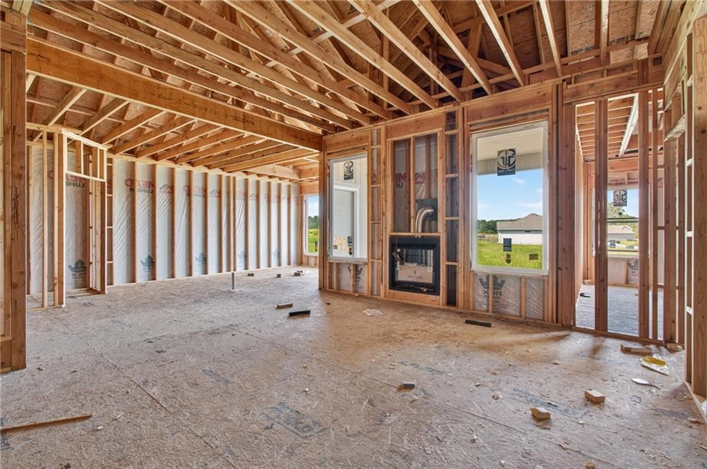 Photo 6 of 11 - 11110 E 209th Street, Peculiar, MO 64078