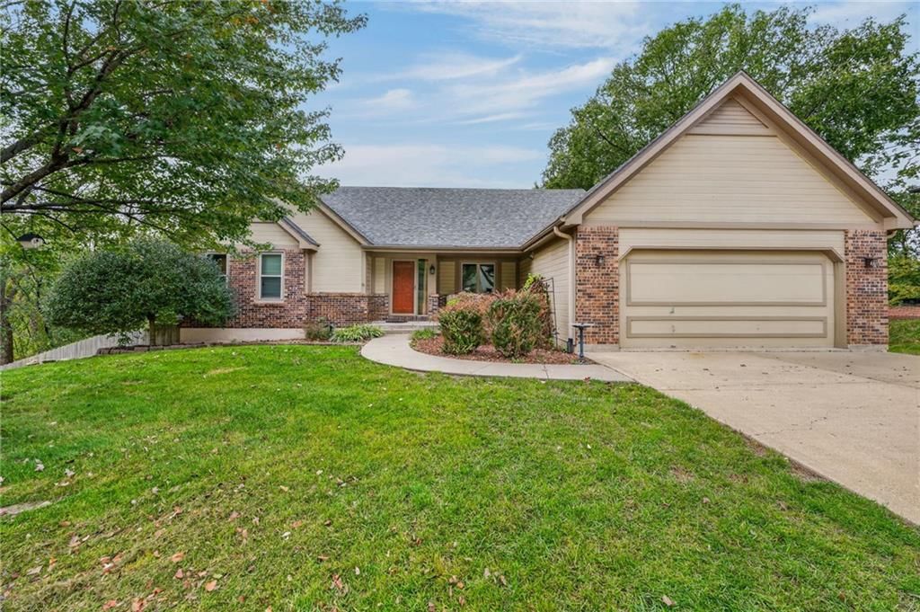 7312 N Strathbury Avenue, Kansas City, MO