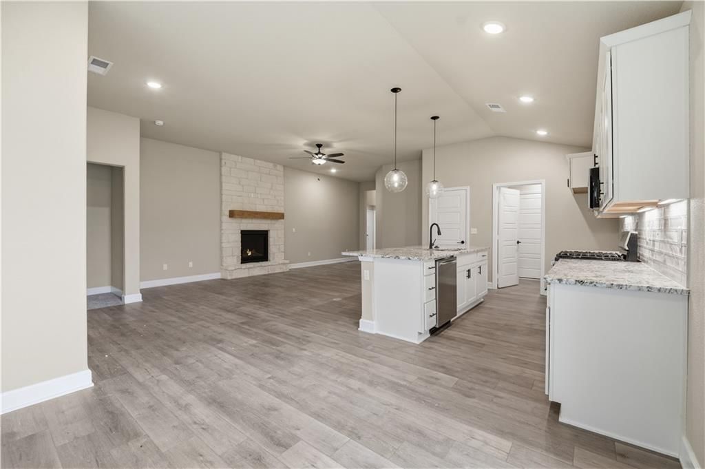 Kitchen island at 18450 W 195th Street, Spring Hill, KS 66083