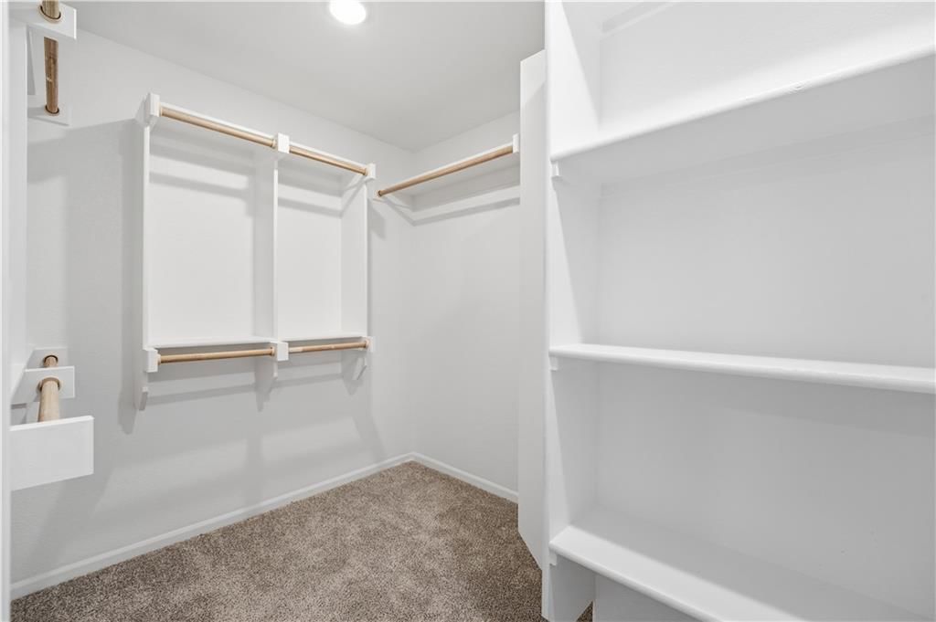 Photo 29 of 40 - 18450 W 195th Street, Spring Hill, KS 66083