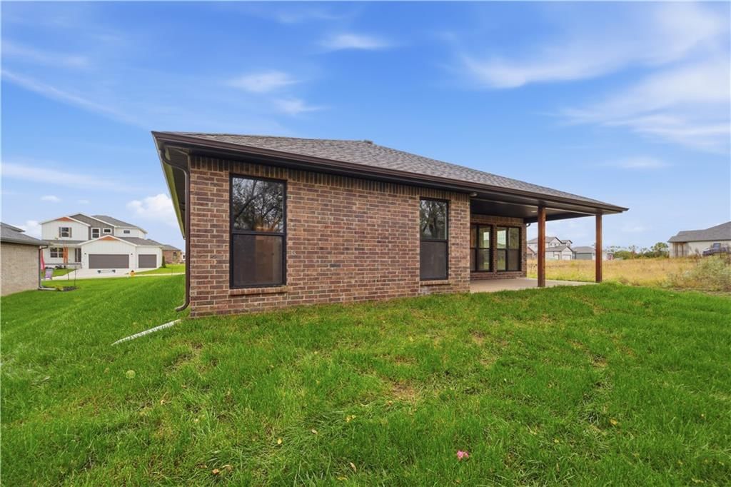 Brick exterior at 18450 W 195th Street, Spring Hill, KS 66083