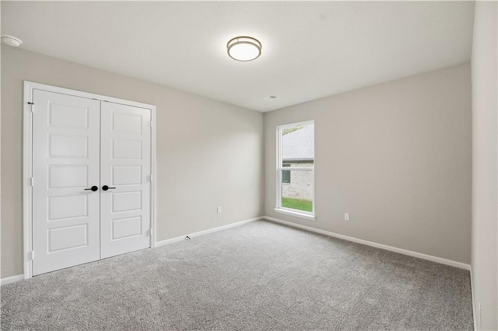 Recessed lighting and carpet at 18450 W 195th Street, Spring Hill, KS 66083