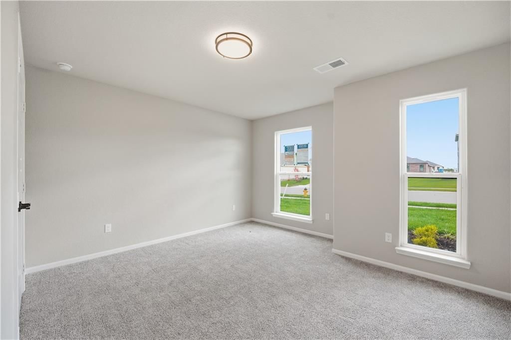 Wall of windows at 18450 W 195th Street, Spring Hill, KS 66083