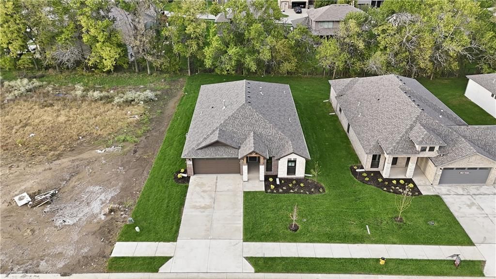 Photo 39 of 40 - 18450 W 195th Street, Spring Hill, KS 66083