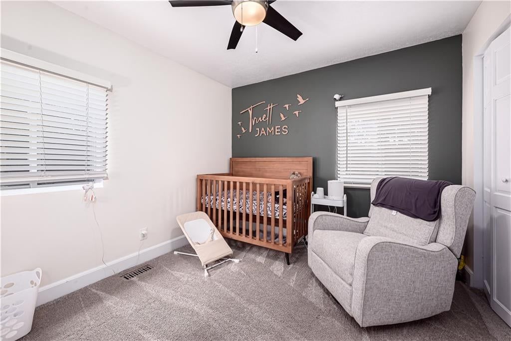 Bedroom sitting area at 102 W Kansas Avenue, Lansing, KS 66048
