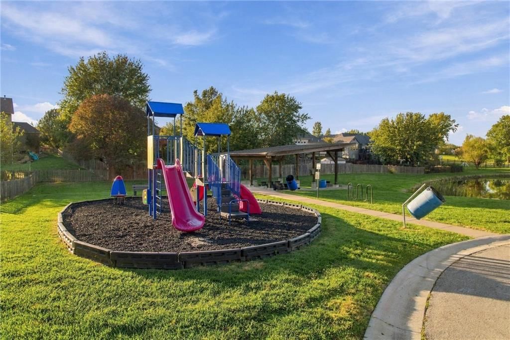 Photo 45 of 47 - 12113 Pebble Beach Drive, Kansas City, KS 66109