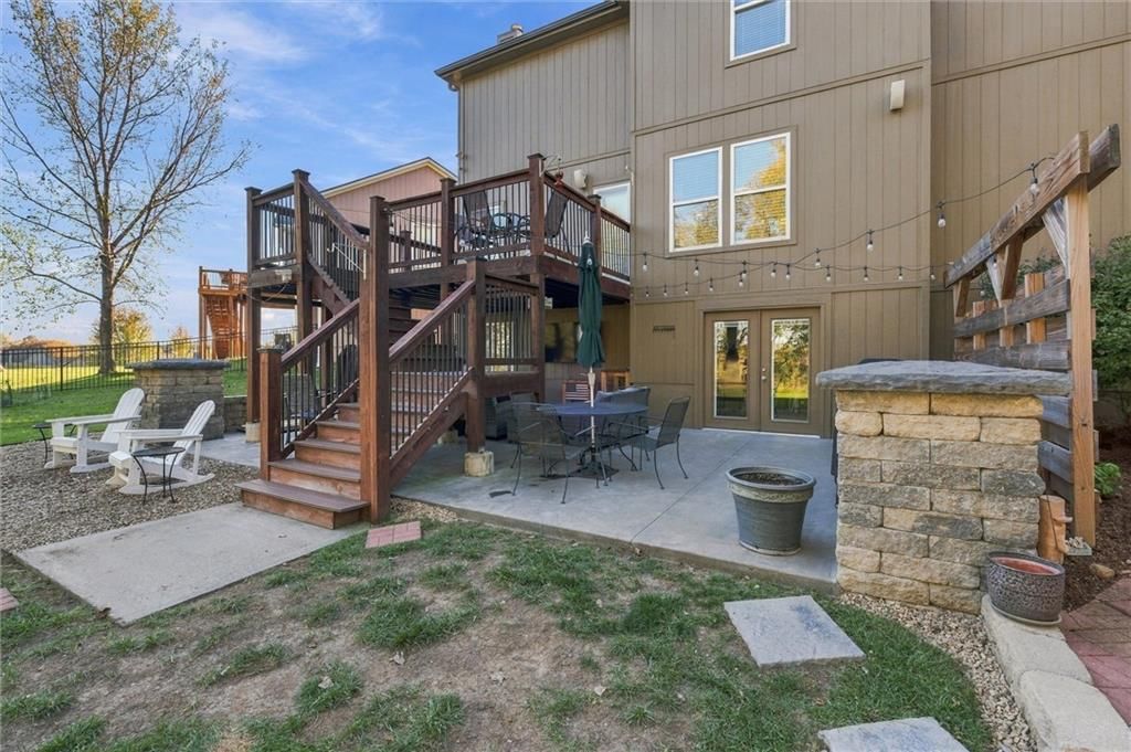 Photo 34 of 47 - 12113 Pebble Beach Drive, Kansas City, KS 66109