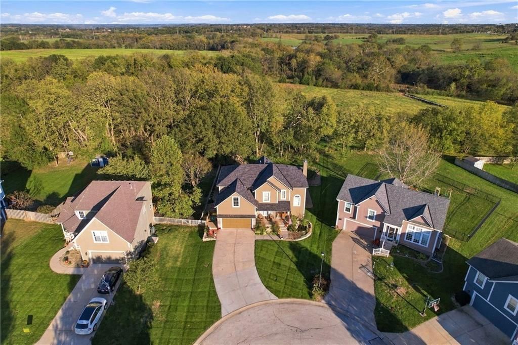 Photo 38 of 47 - 12113 Pebble Beach Drive, Kansas City, KS 66109